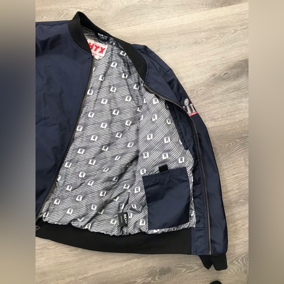 Super Bowl LI Men’s Bomber Style Jacket - Navy with Black Collar Detail, Zip Up - Picture 10 of 14